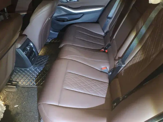 BMW 3 Series — Фото автомобиля 11