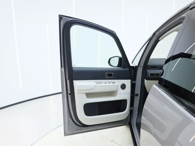 Li Auto MEGA — Фото автомобиля 9