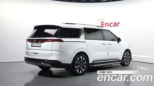 Kia Canival Carnival 4 поколение Бензин 7 мест Signature — Фото автомобиля 2