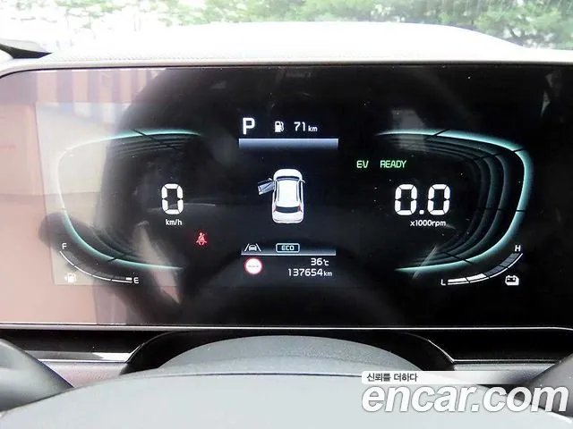 Kia Niro The All New Niro Signature — Фото автомобиля 9