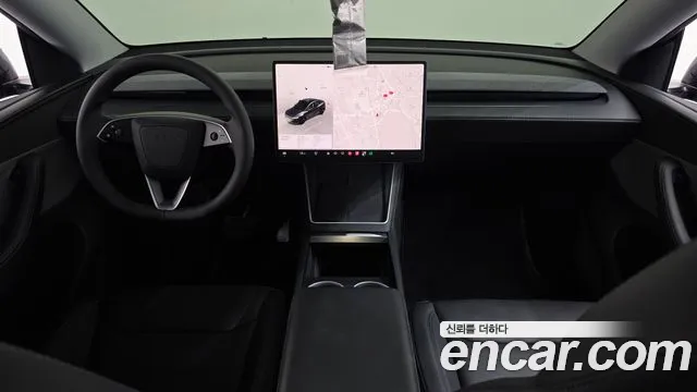 Tesla Model Y — Фото автомобиля 9