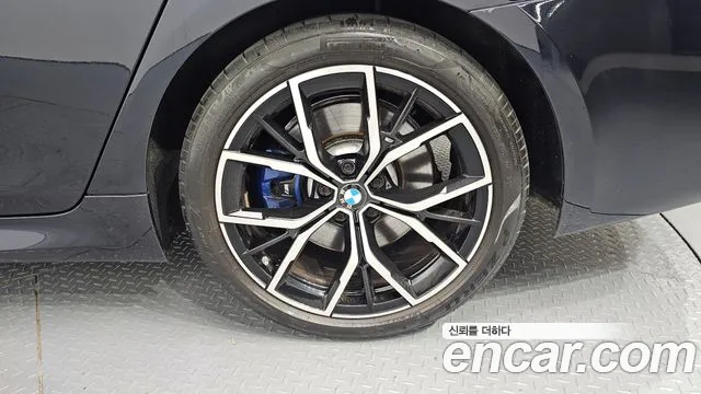 BMW 5-Series — Фото автомобиля 18