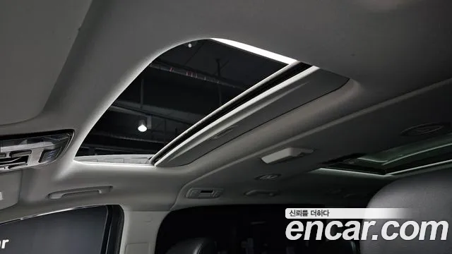 Hyundai Staria Staria 4WD Tourer 9 мест — Фото автомобиля 19