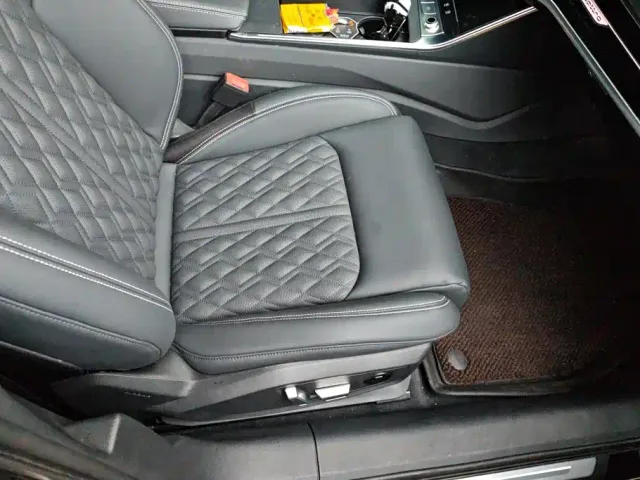 Audi A6L — Фото автомобиля 8