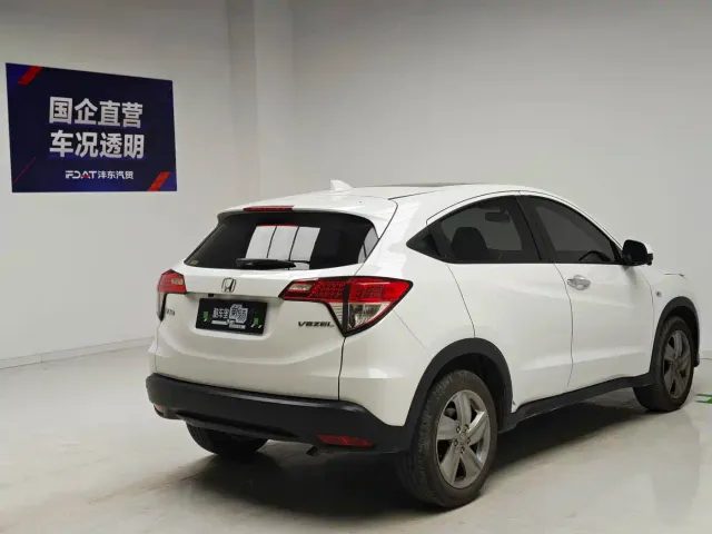 Honda Vezel — Фото автомобиля 4