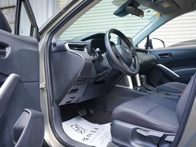 Toyota Corolla Cross — Фото автомобиля 14