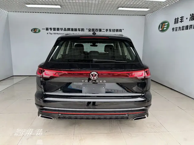 Volkswagen Touareg — Фото автомобиля 6