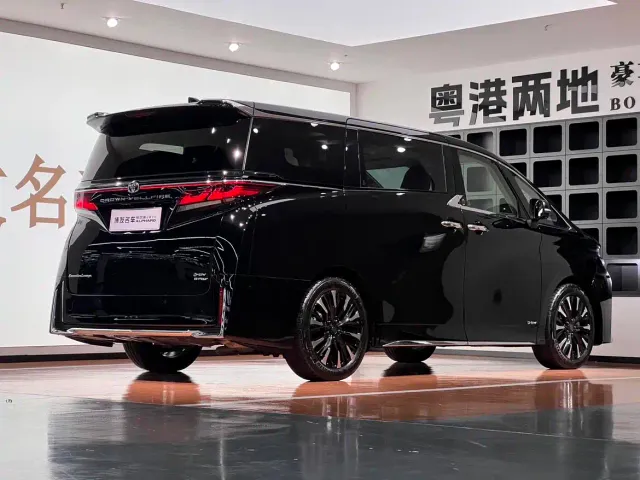 Toyota Vellfire — Фото автомобиля 6