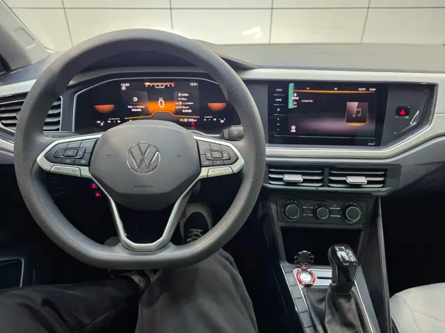Volkswagen Lavida — Фото автомобиля 17