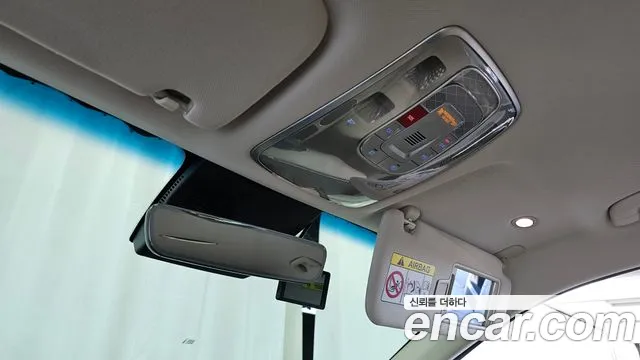 Genesis GV70 — Фото автомобиля 23
