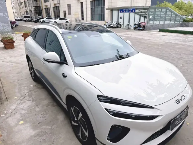 BYD Sealion 06 — Фото автомобиля 20