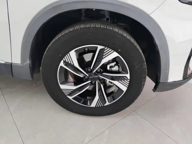 BAIC X7 — Фото автомобиля 6