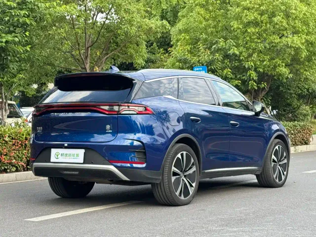 BYD Tang — Фото автомобиля 4