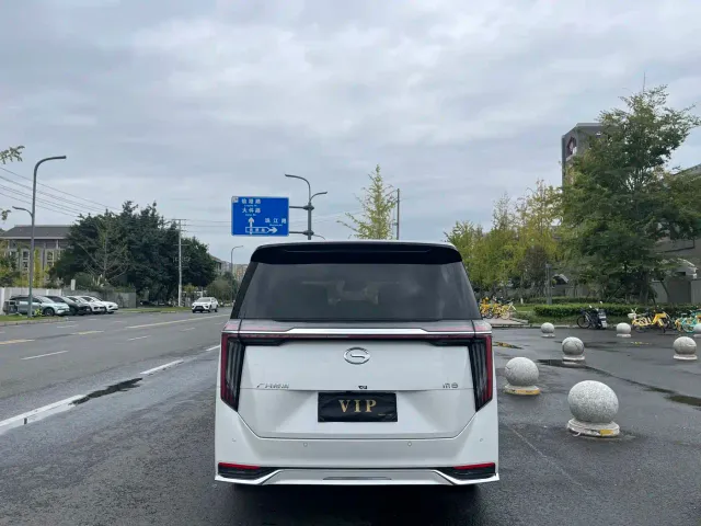 GAC Trumpchi M8 — Фото автомобиля 8