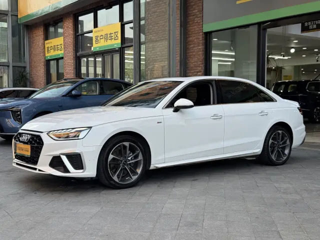 Audi A4L — Фото автомобиля 4