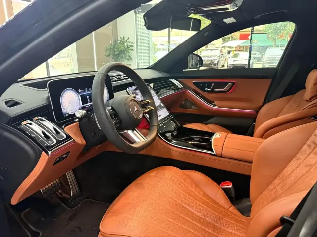 Mercedes-Benz S-Class — Фото автомобиля 4