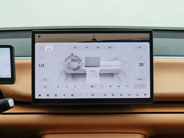 Leapmotor C16 — Фото автомобиля 12
