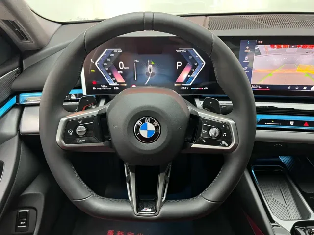 BMW 5 Series — Фото автомобиля 14