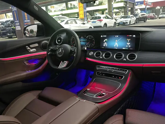 Mercedes-Benz E-Class — Фото автомобиля 10