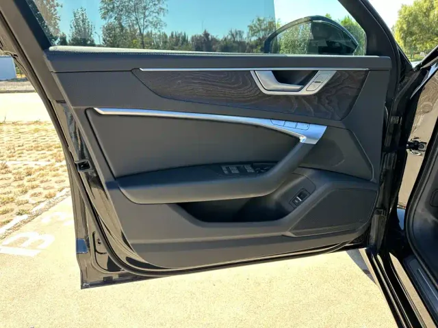 Audi A6L — Фото автомобиля 13