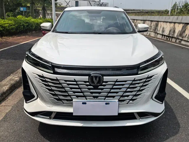 Changan CS75 Plus — Фото автомобиля 3