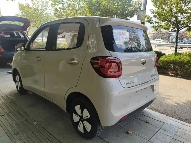 Wuling Hongguang Mini EV — Фото автомобиля 4