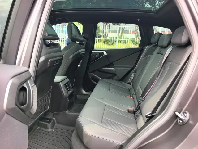BMW X3 M50 — Фото автомобиля 9