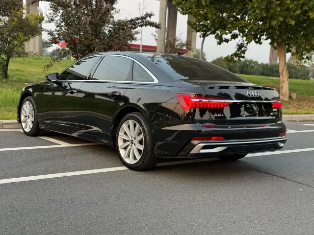 Audi A6L — Фото автомобиля 7