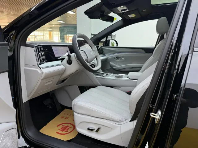 BYD Song Ultra — Фото автомобиля 4