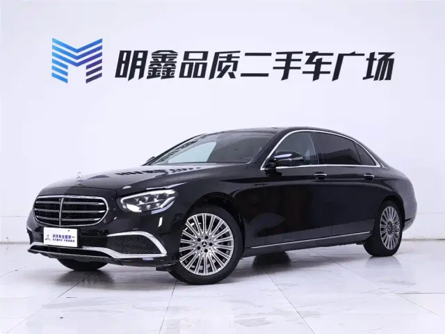 Mercedes-Benz E-Class — Фото автомобиля 2