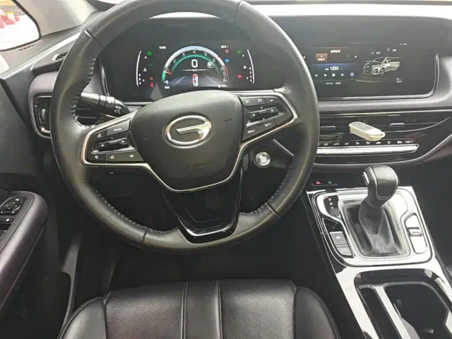 GAC Trumpchi M6 — Фото автомобиля 10