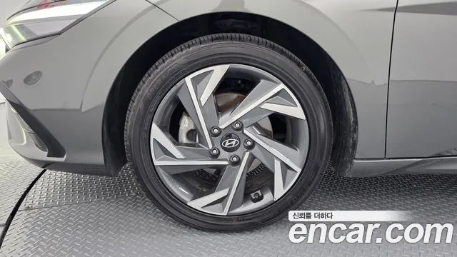Hyundai AVANTE Новый Avante (CN7) — Фото автомобиля 5