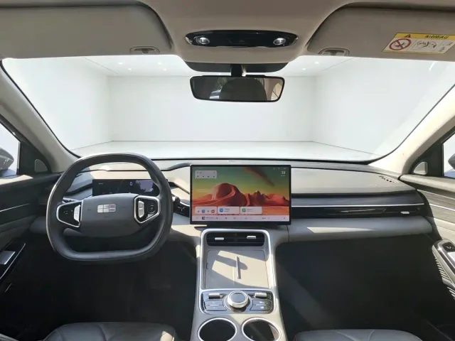 Geely Galaxy L6 — Фото автомобиля 9
