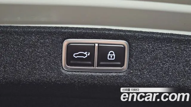 Hyundai Grandeur Grandeur (GN7) 2.5 Бензин 2WD — Фото автомобиля 27