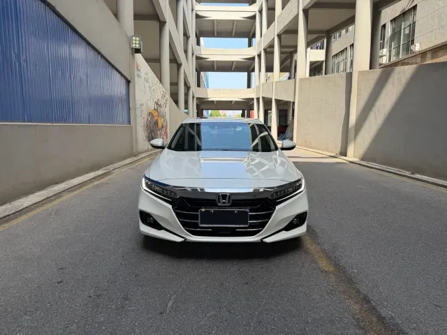 Honda Accord — Фото автомобиля 2