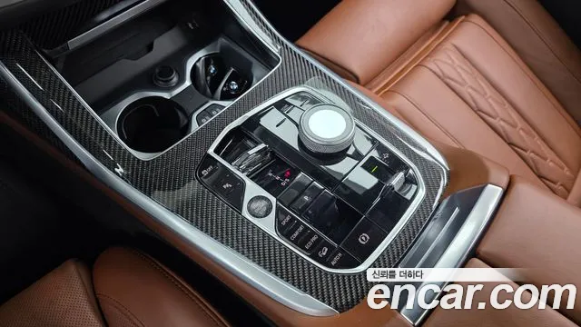 BMW X7 — Фото автомобиля 7