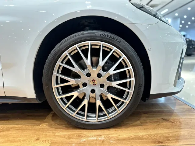 Porsche Panamera 2024 Panamera 2.9T — Фото автомобиля 13