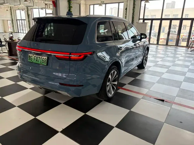 Li Auto Li ONE 2020 Extended Range 7-Seater — Фото автомобиля 8