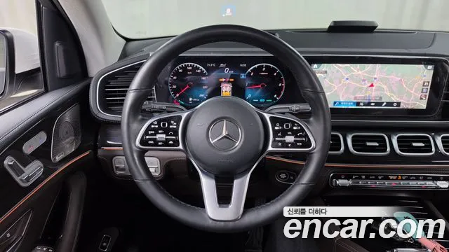 Mercedes-Benz GLE-Class — Фото автомобиля 19