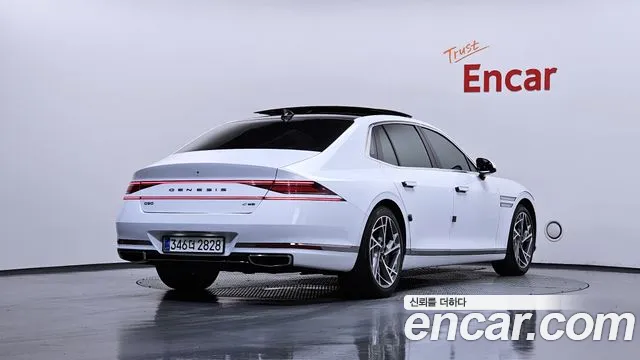 Genesis G90 Бензин 3.5 турбо AWD — Фото автомобиля 2