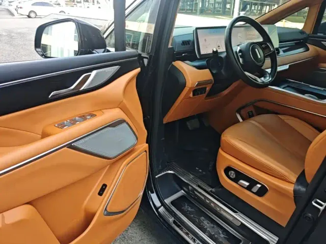 Wey Alpine — Фото автомобиля 15