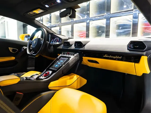 Lamborghini Huracan — Фото автомобиля 18