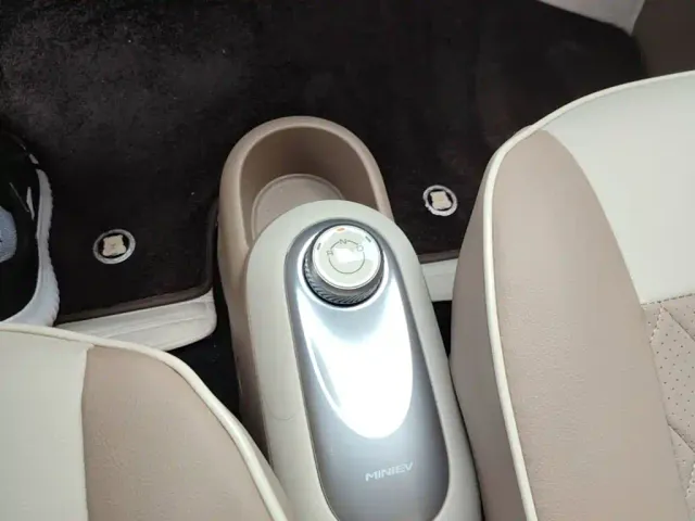 Wuling Hongguang Mini EV — Фото автомобиля 13