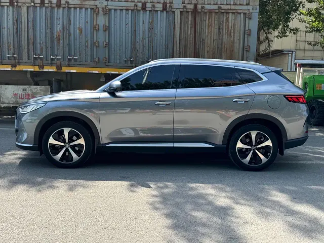 BYD Song PLUS — Фото автомобиля 4
