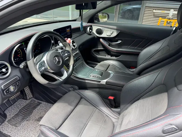Mercedes-Benz C-Class — Фото автомобиля 5