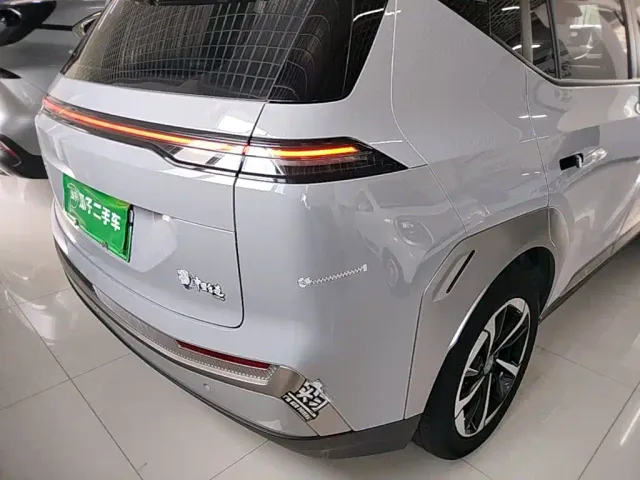 GAC Aion Y — Фото автомобиля 7