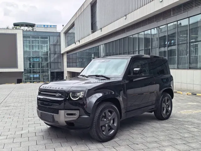 Фотография автомобиля — Land Rover Defender
