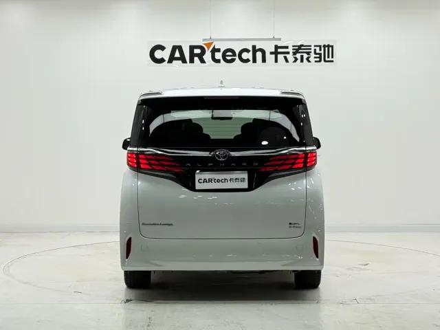 Toyota Alphard — Фото автомобиля 4