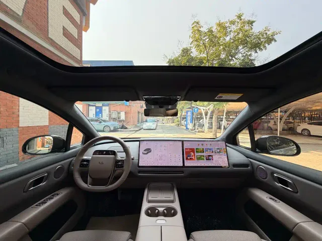 Li Auto i6 — Фото автомобиля 6