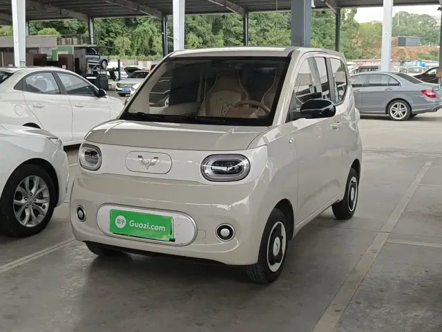 Фотография автомобиля — Wuling Hongguang Mini EV